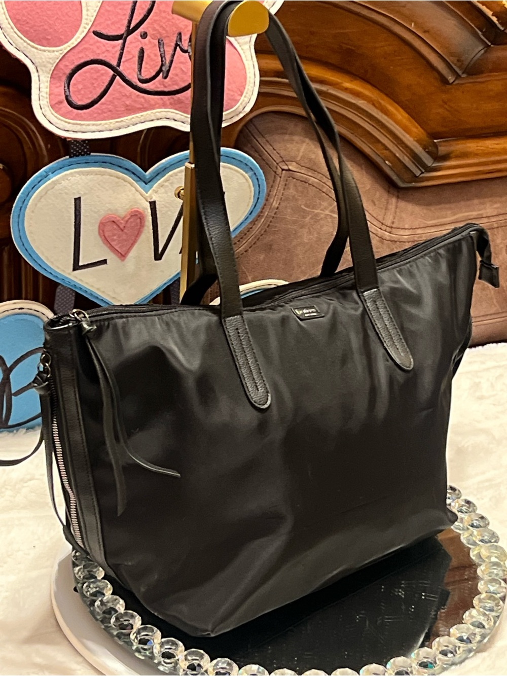 Classic Black Women's Tote Bag - Sleek Everyday Carry